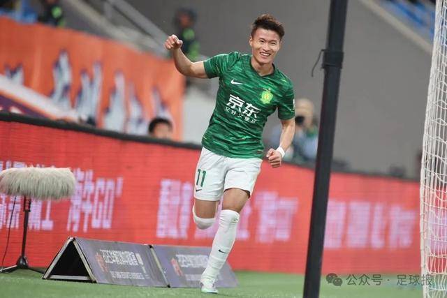 包含贝内文托中场状态神勇，连续斩获进球的词条